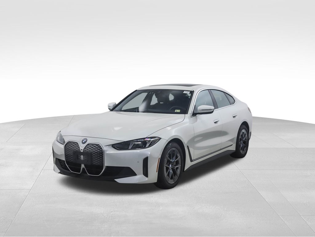2025 BMW i4 40's photo