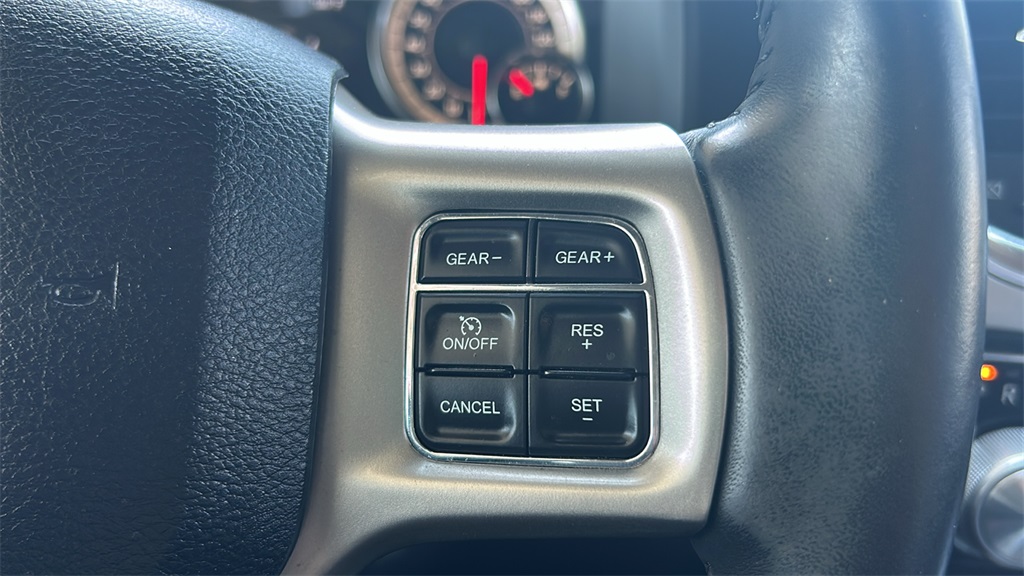 2018 Ram 1500 Laramie photo 11