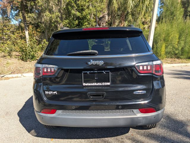 2020 Jeep Compass Latitude photo 3