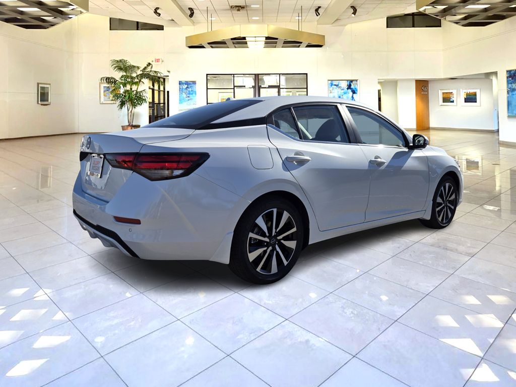 2025 Nissan Sentra SV photo 4