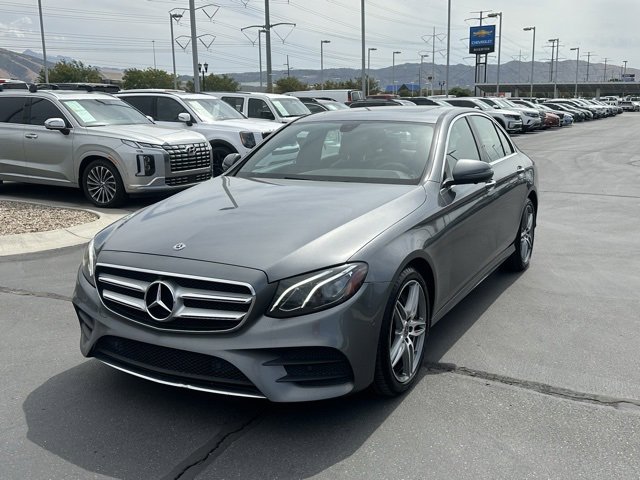 2019 Mercedes Benz E 300 4MATIC Sedan photo 3