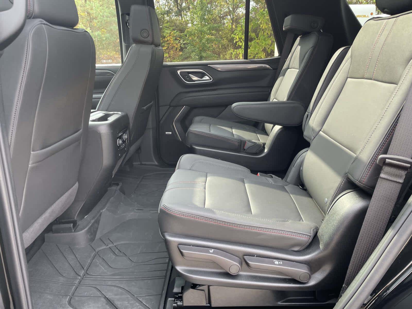 2024 Chevrolet Tahoe RST photo 14