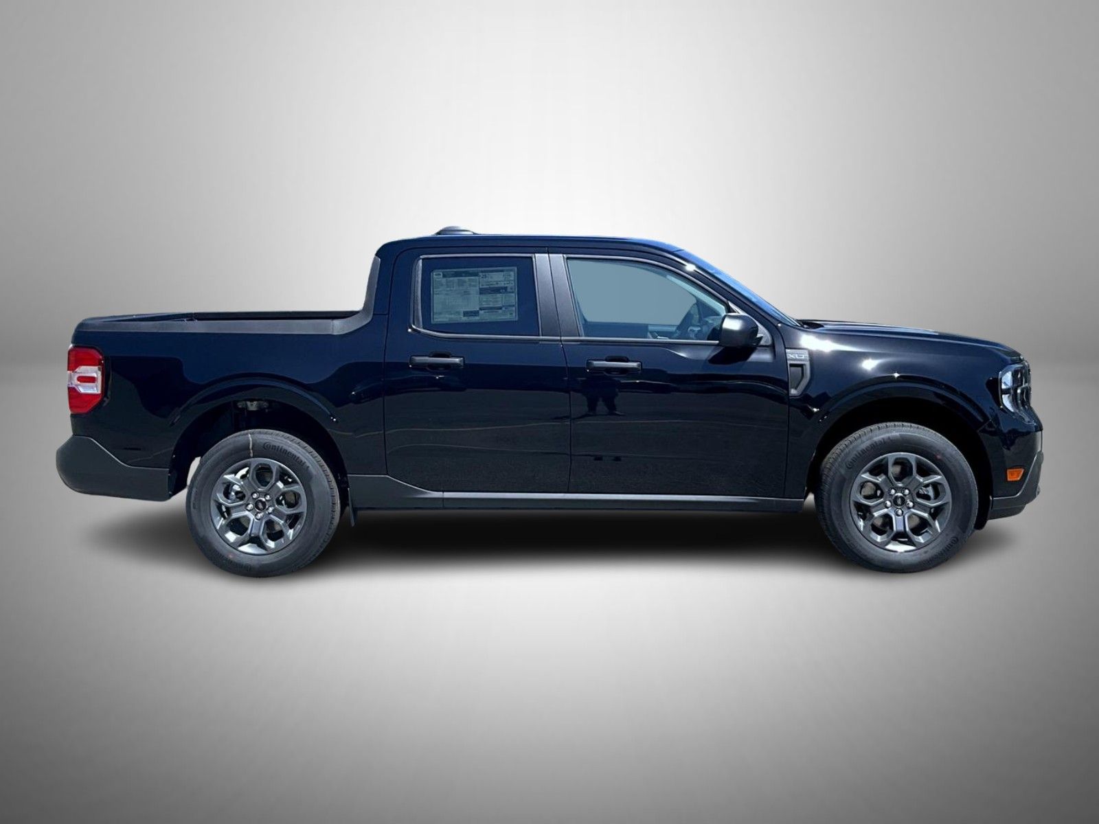 2025 Ford Maverick XLT photo 2