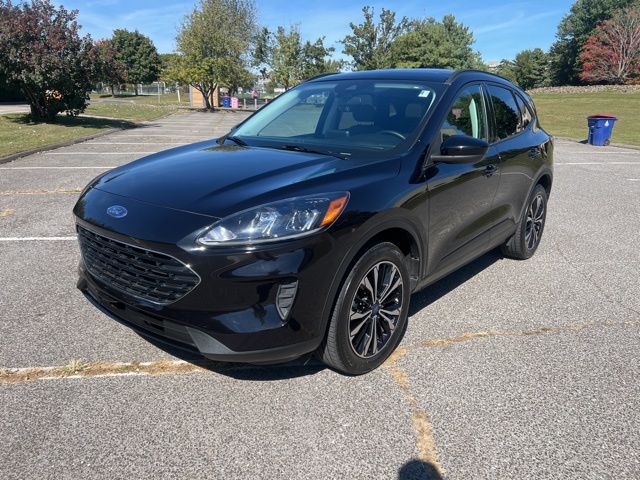 2022 Ford Escape SE photo 2
