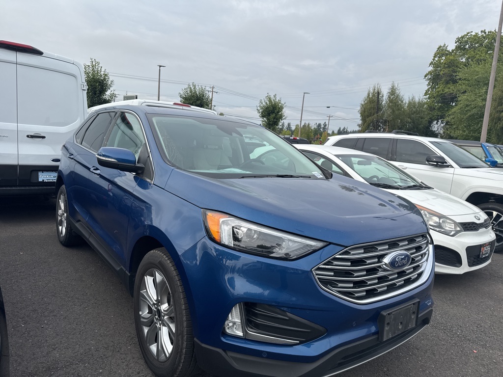 2023 Ford Edge Titanium photo 3