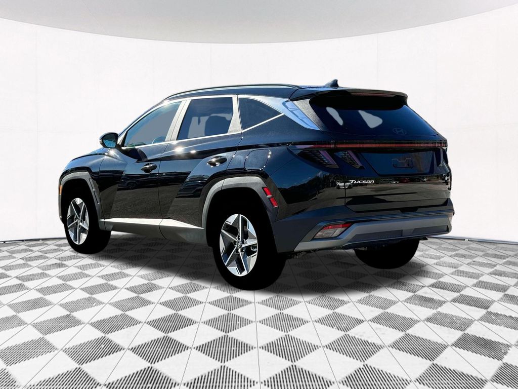 2025 Hyundai Tucson SEL Convenience photo 4
