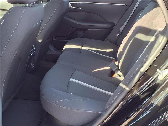 2026 Hyundai Sonata Hybrid SEL photo 2