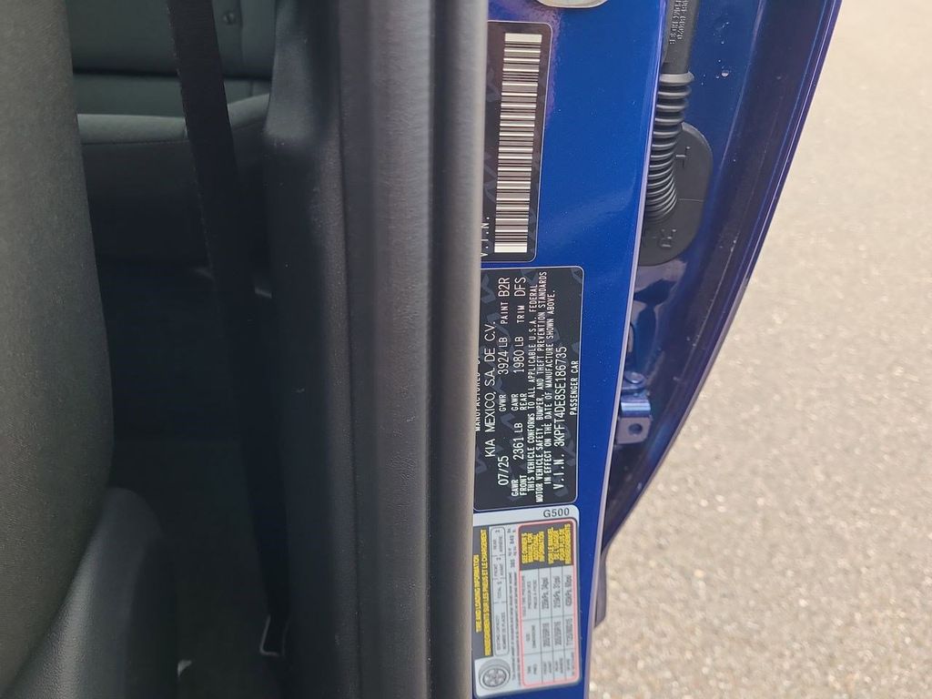 2025 Kia K4 LXS photo 31