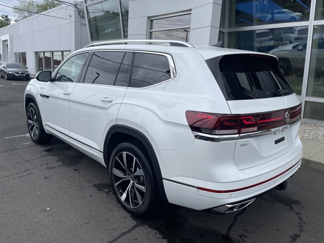2025 Volkswagen Atlas SEL Premium R-Line photo 10