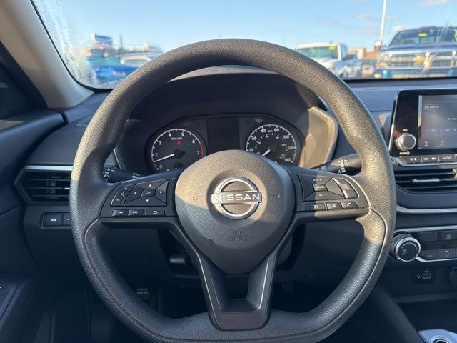 2024 Nissan Altima 2.5 S photo 10
