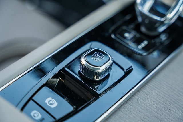 2026 Volvo XC90 photo 22