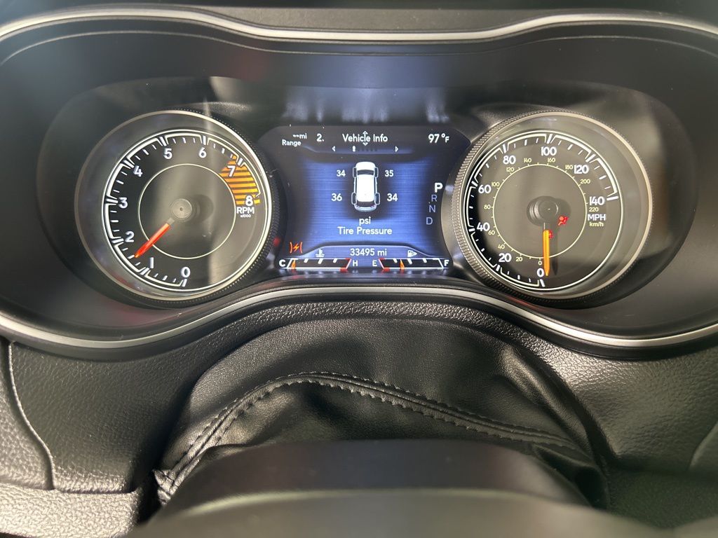 2021 Jeep Cherokee Latitude Lux photo 31