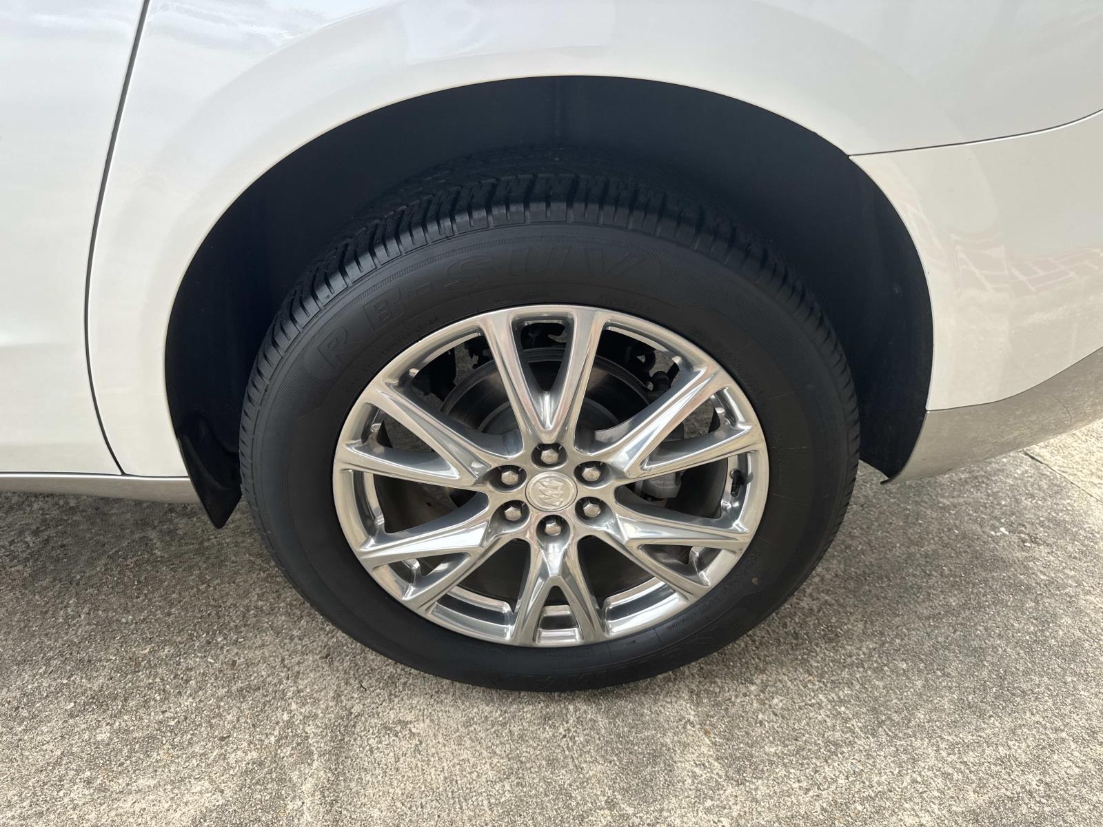 2022 Buick Enclave Premium photo 3