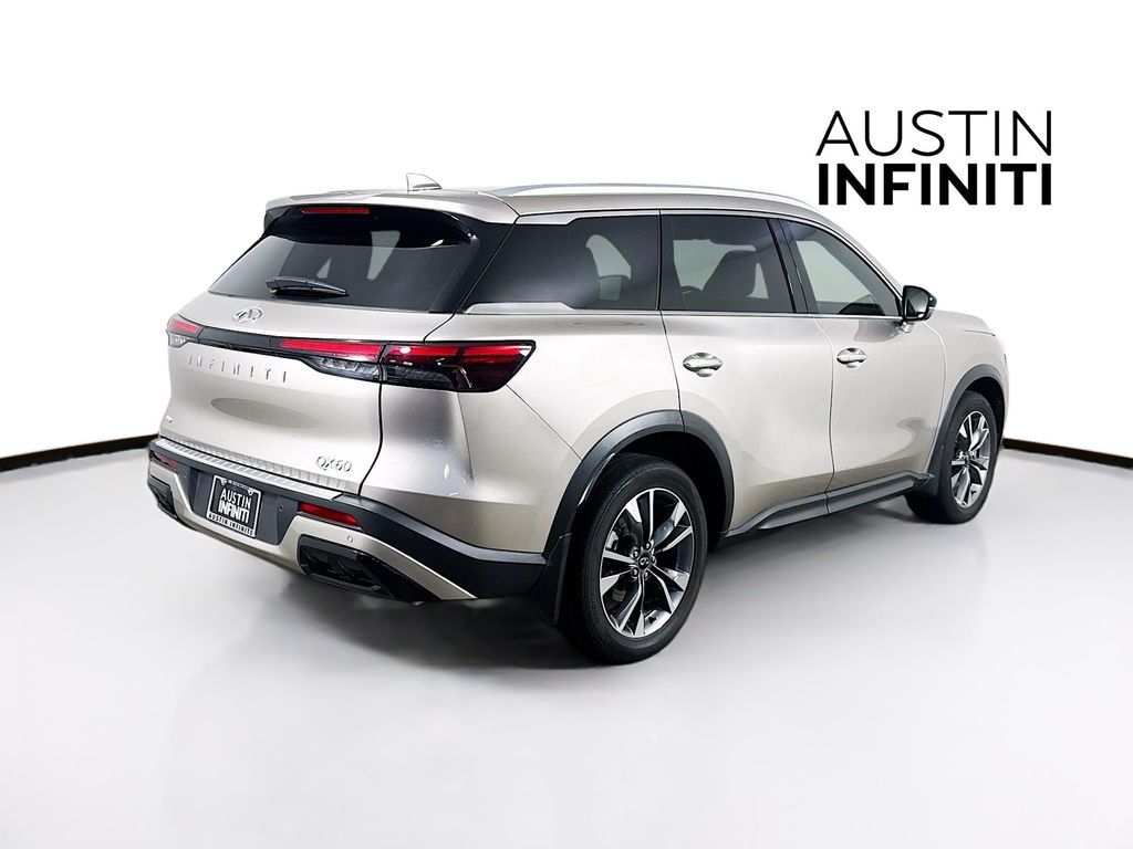 2023 Infiniti QX60 Luxe photo 7