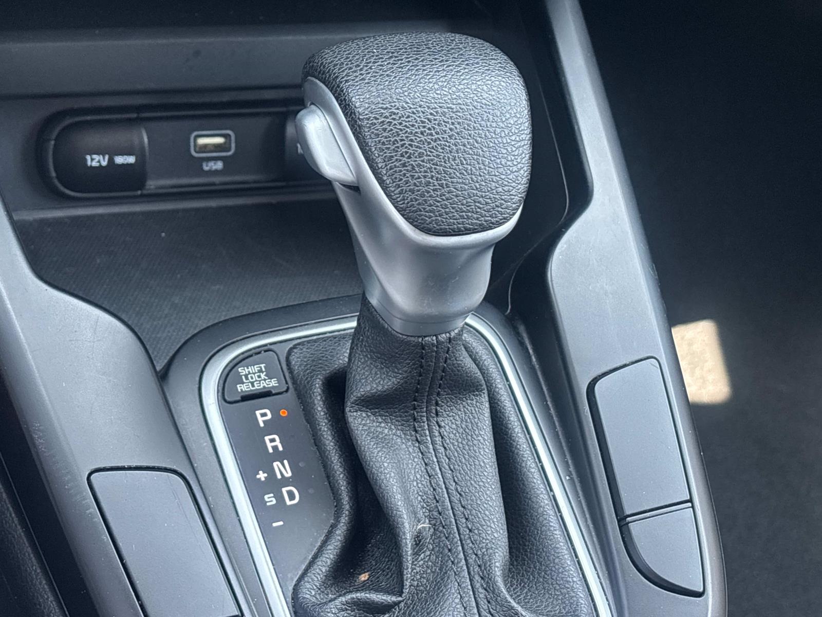 2023 Kia Soul LX photo 13