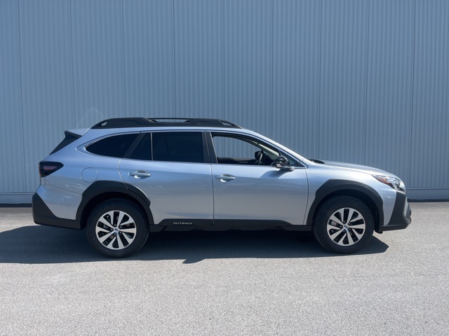 2025 Subaru Outback Premium photo 17