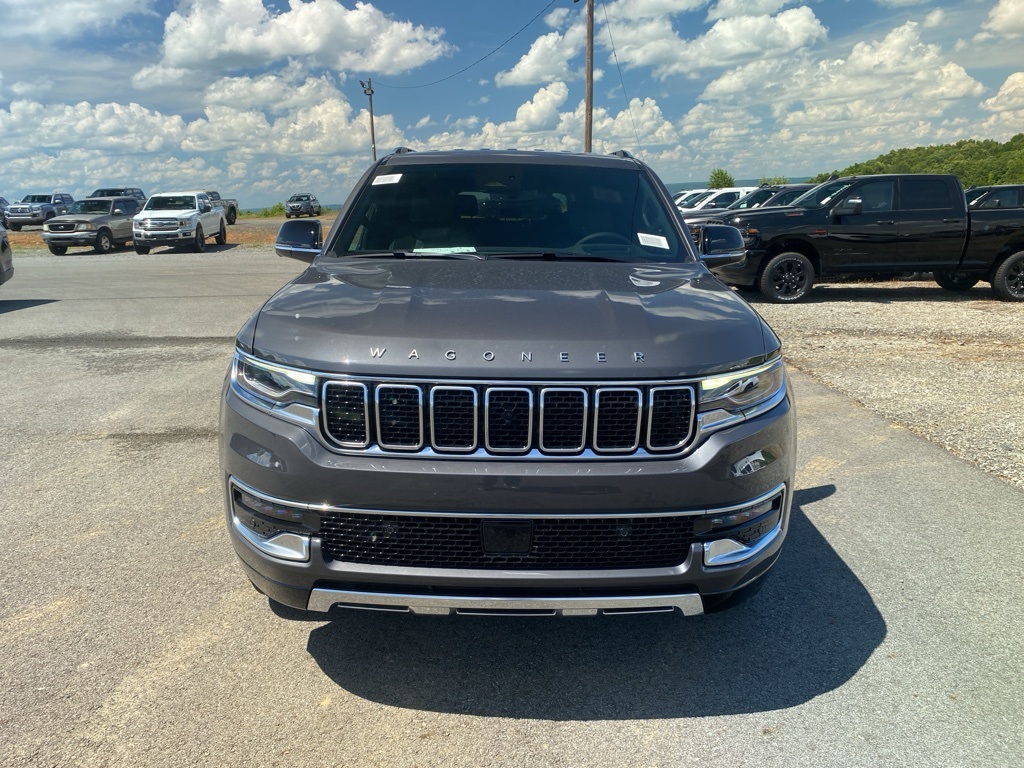 2025 Jeep Wagoneer L Series III photo 2