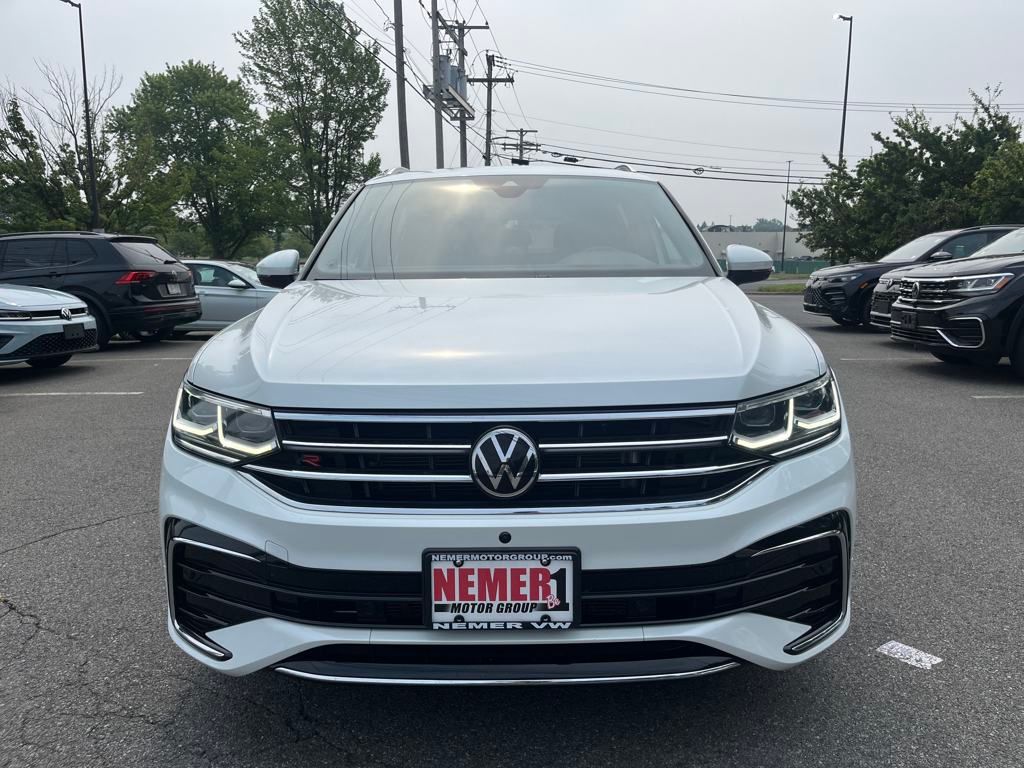 2023 Volkswagen Tiguan SEL R-Line Black photo 3