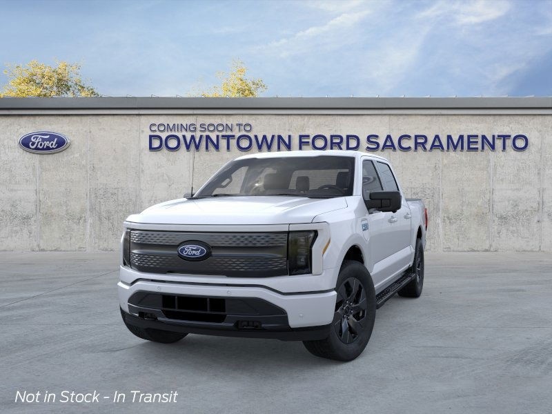 2025 Ford F-150 Lightning photo 2