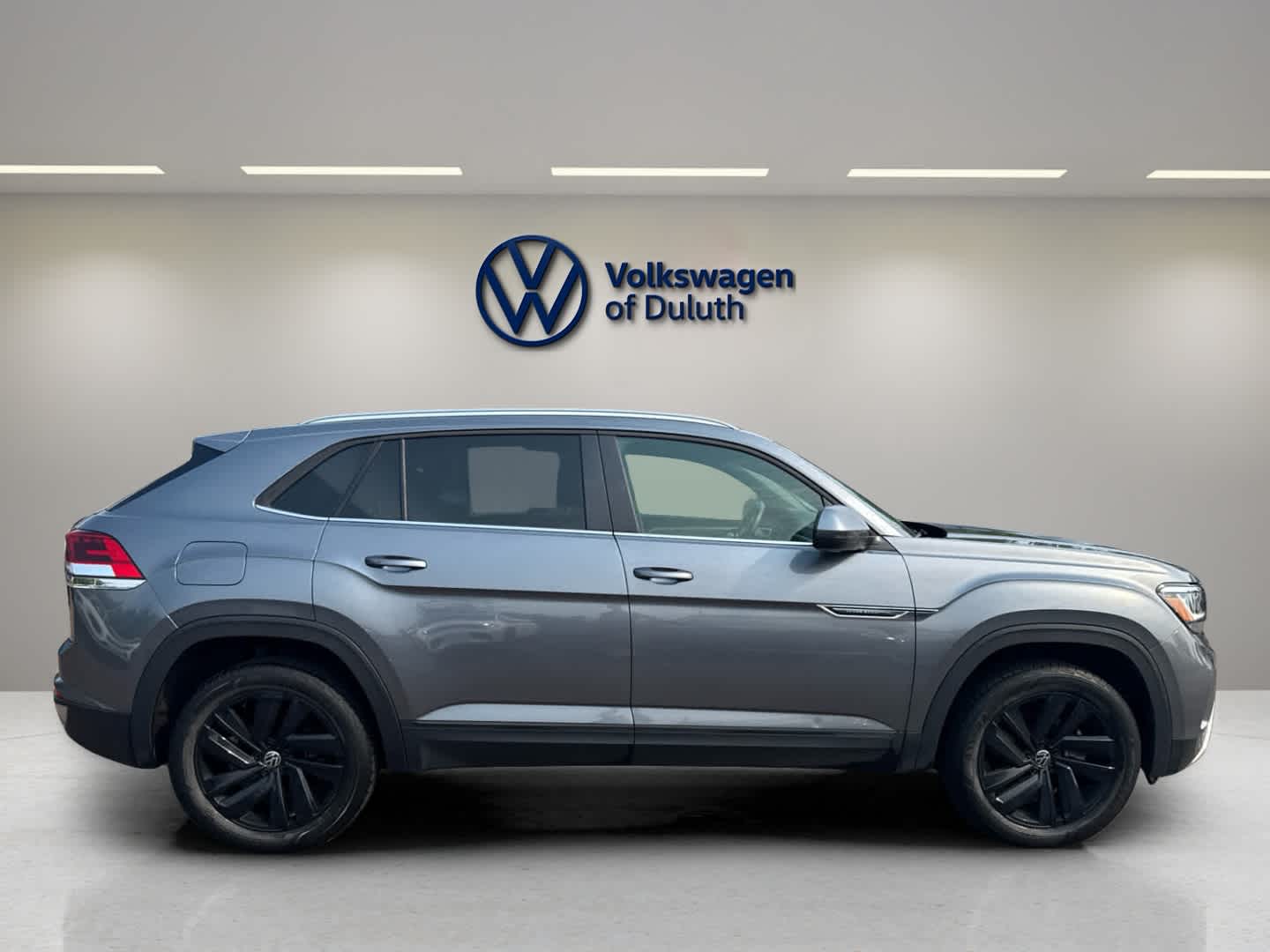 2023 Volkswagen Atlas Cross Sport V6 SE Technology photo 6