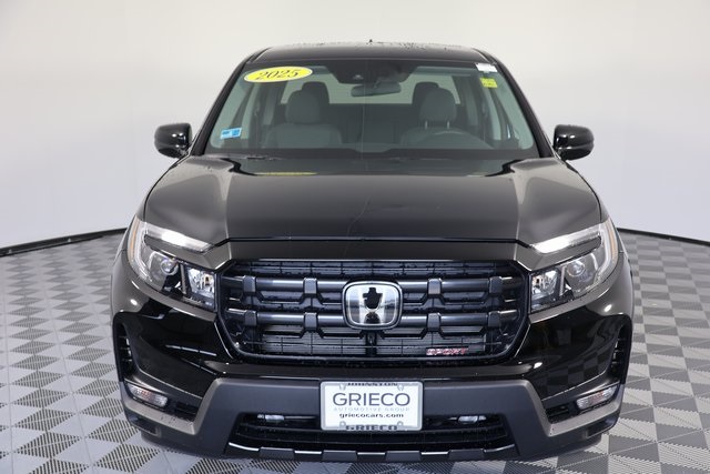 2025 Honda Ridgeline Sport photo 3