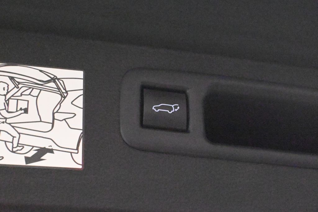 2024 Toyota Highlander XLE photo 38