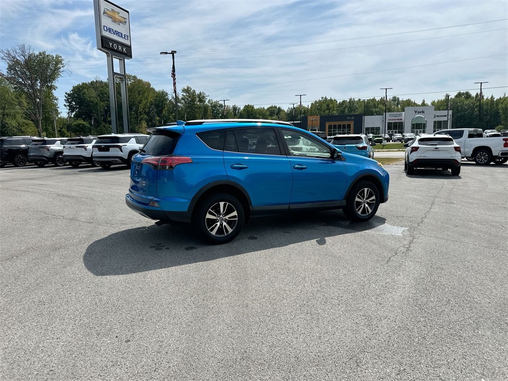 2018 Toyota RAV4 Adventure XLE photo 17
