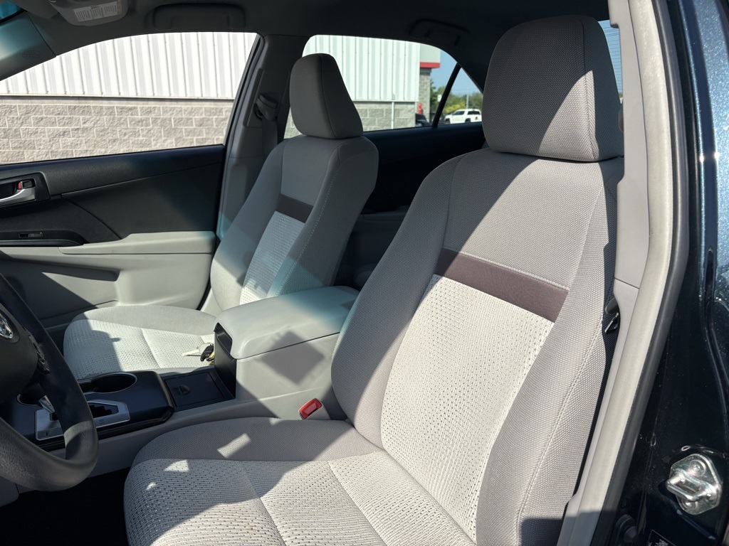 Used 2014 Toyota Camry L with VIN 4T1BF1FK4EU850263 for sale in Canandaigua, NY
