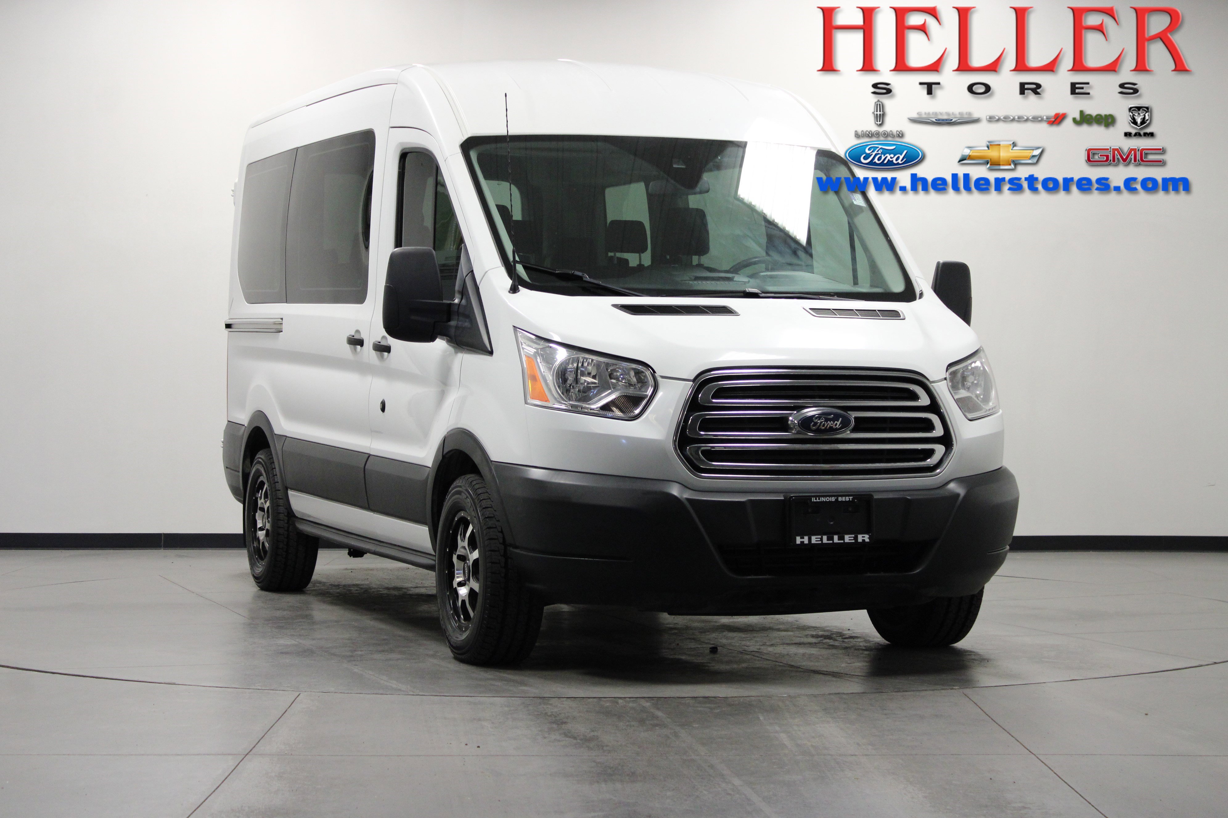 2018 Ford Transit Wagon XLT's photo