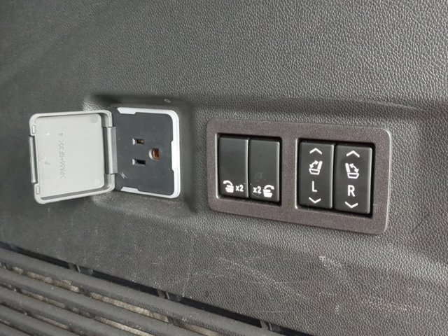 2024 Chevrolet Tahoe Z71 photo 24