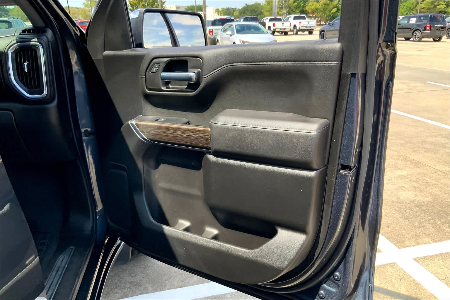 2021 Chevrolet Silverado 1500 LT photo 21