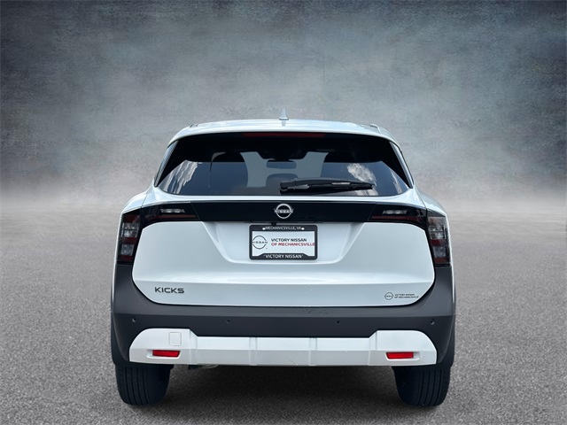 2025 Nissan Kicks SV photo 3
