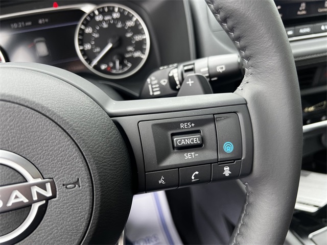 2024 Nissan Rogue SV photo 13