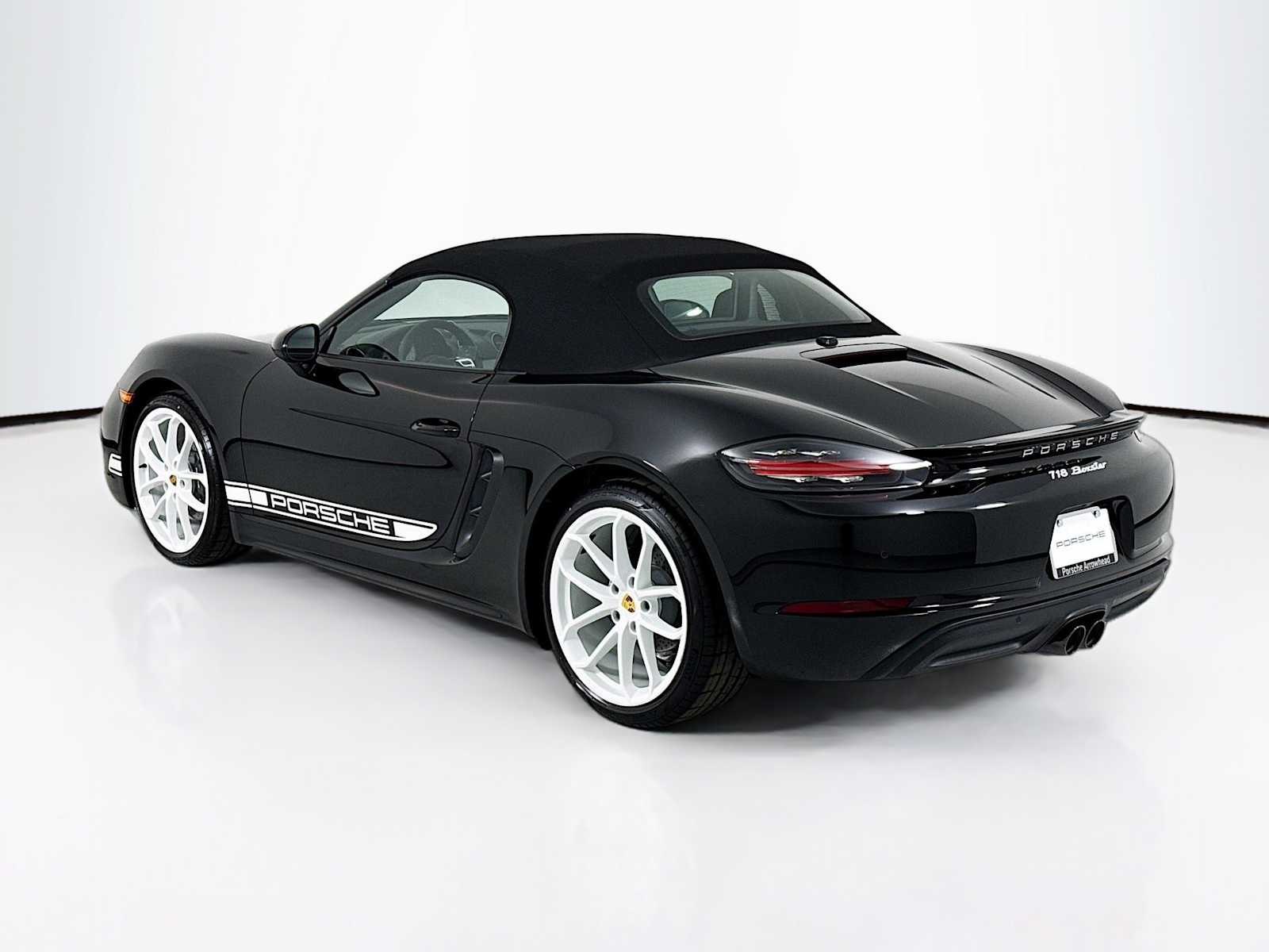 2025 Porsche Boxster photo 2