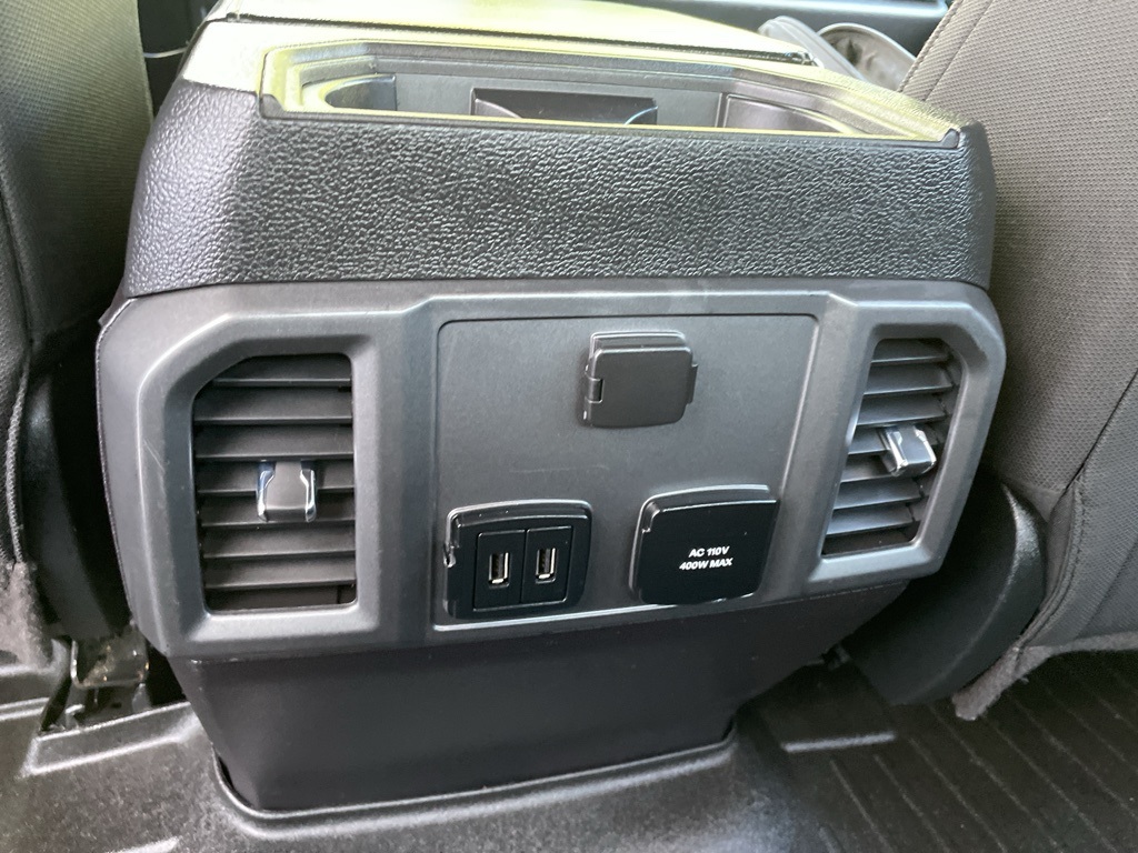 2017 Ford F-150 XLT photo 7