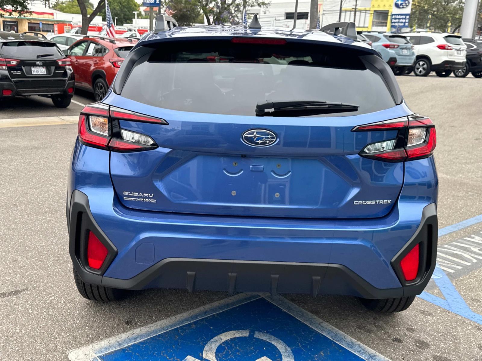 2025 Subaru Crosstrek Premium photo 5