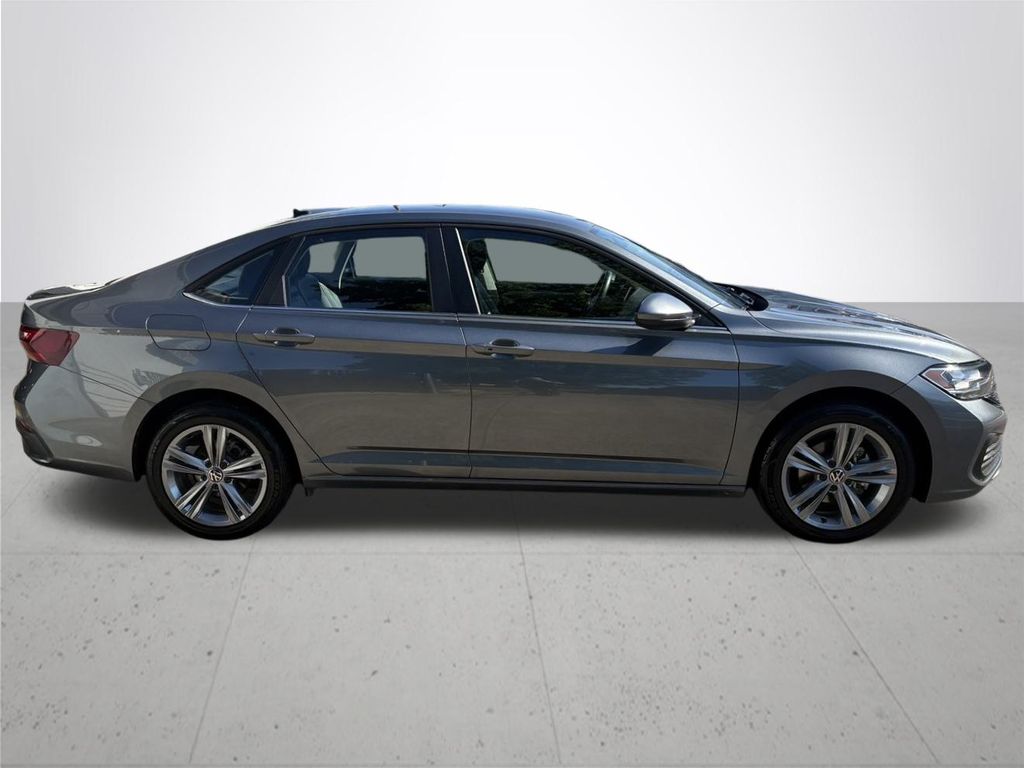 2024 Volkswagen Jetta 1.5T SE photo 6