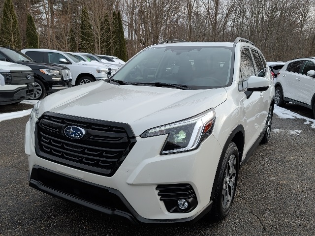 2024 Subaru Forester Premium