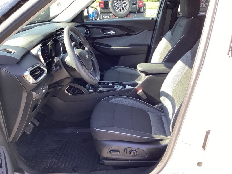 2023 Chevrolet Trailblazer LT photo 18