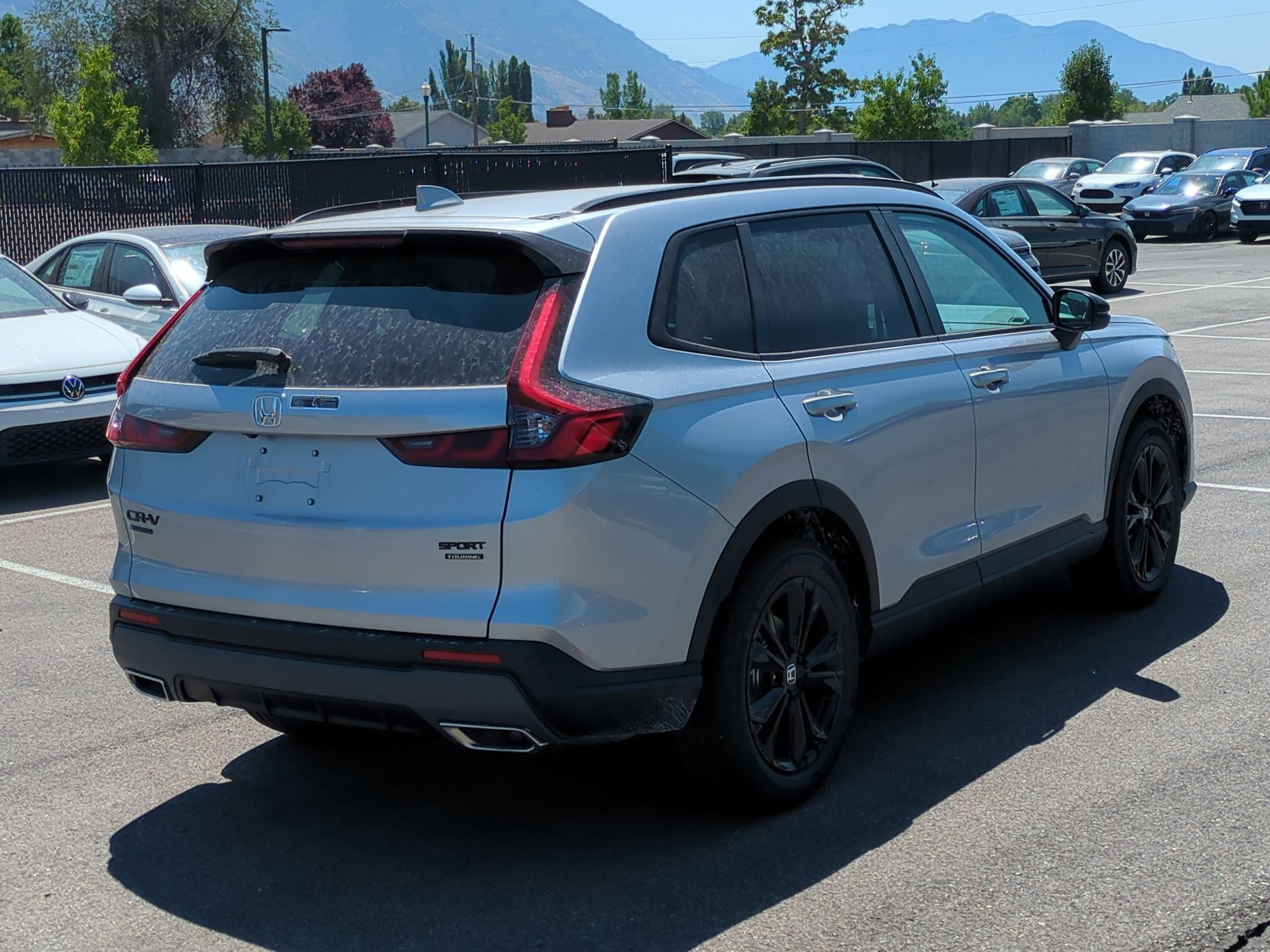2026 Honda CR-V Hybrid Sport Touring photo 3