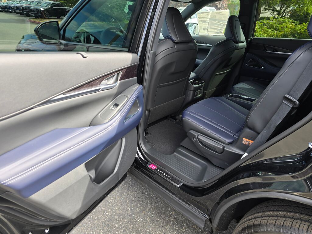 2026 Infiniti QX60 AWD photo 13