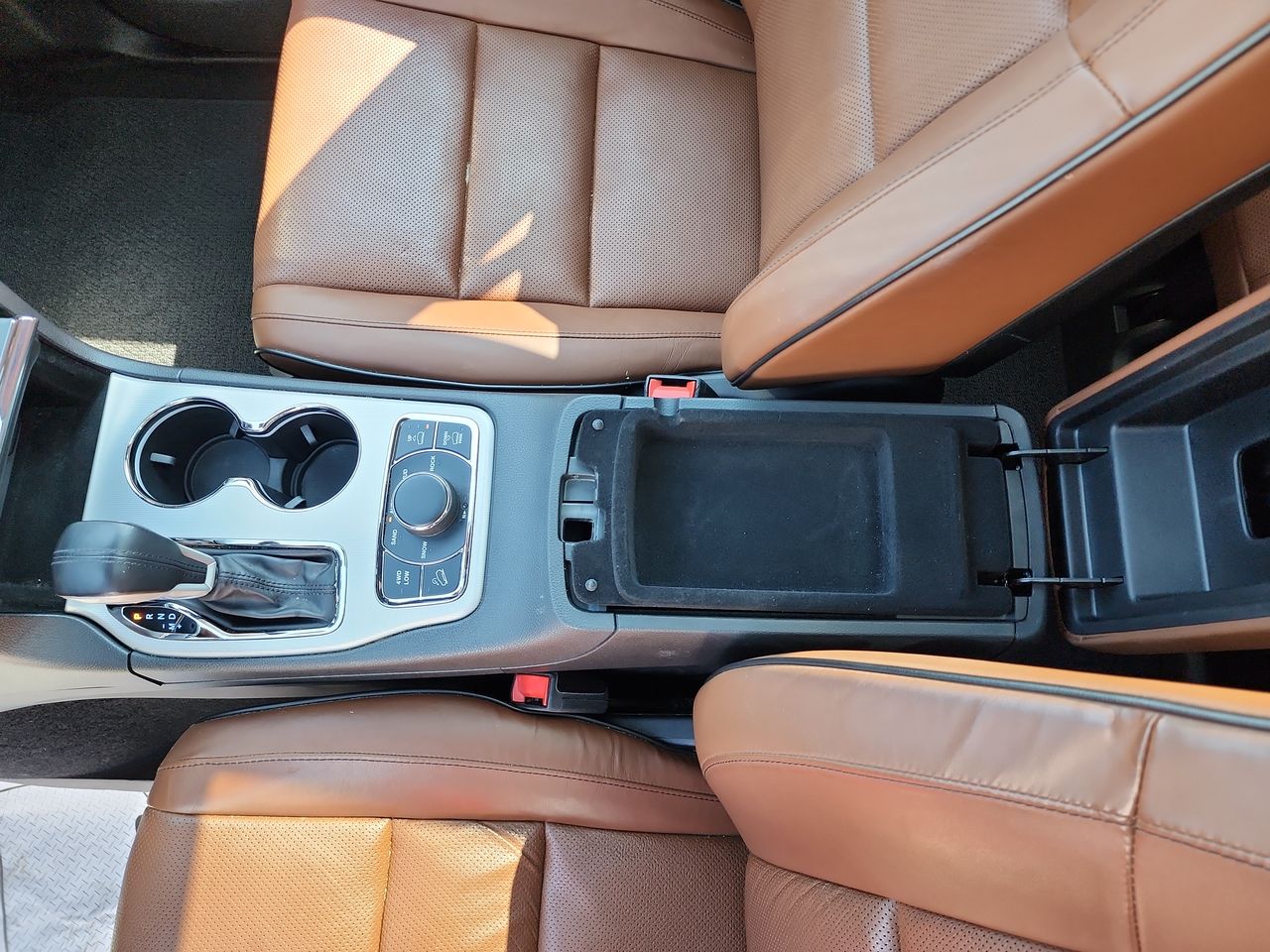 2020 Jeep Grand Cherokee Summit photo 18