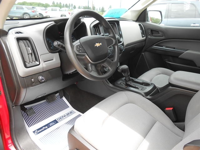 2017 Chevrolet Colorado Work Truck photo 3