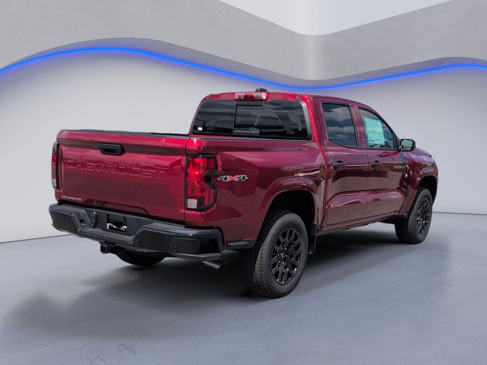 2025 Chevrolet Colorado LT photo 2