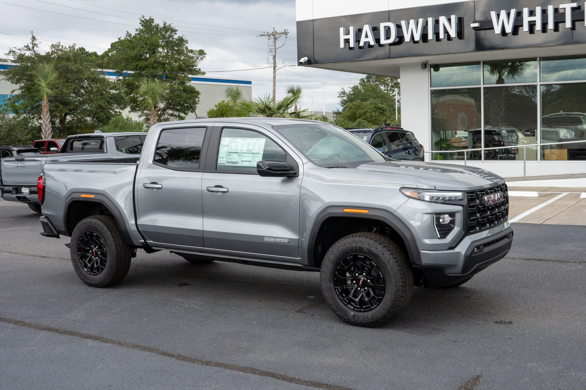 2026 GMC Canyon Elevation's photo