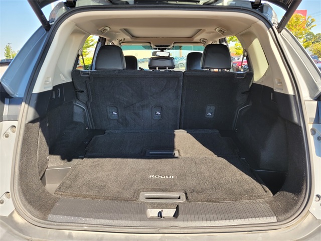 2021 Nissan Rogue SL photo 13