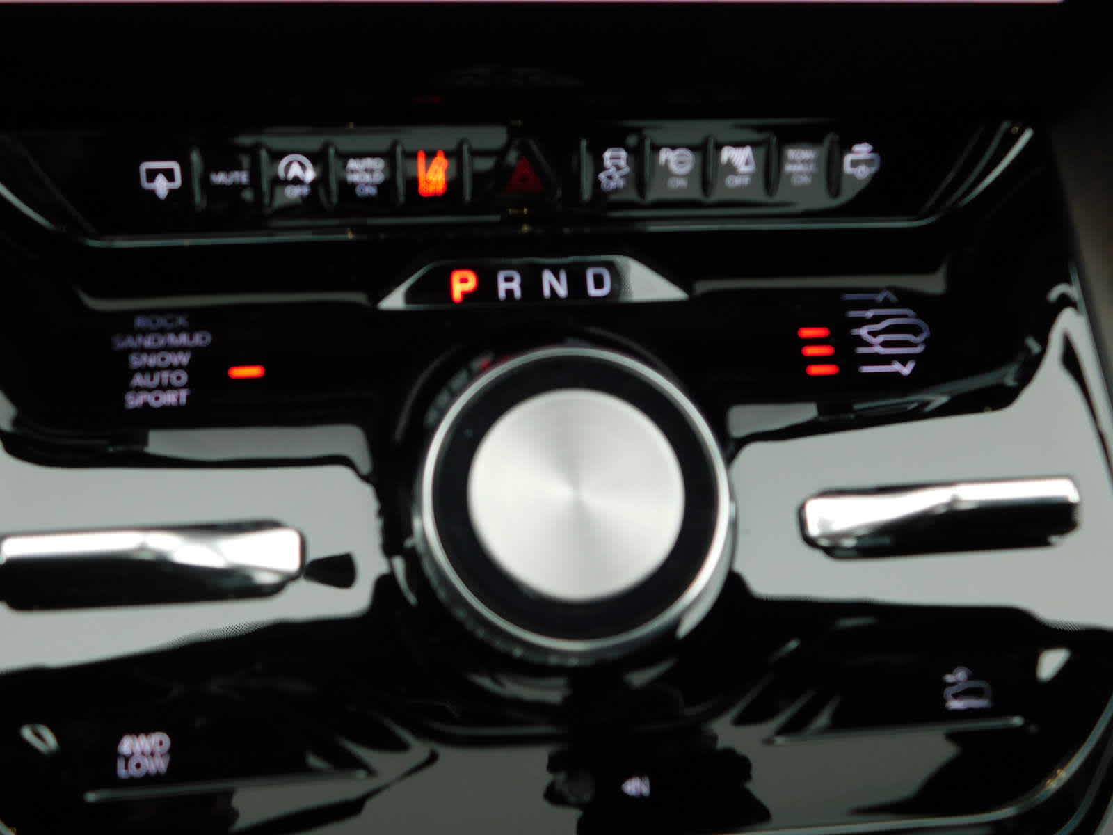 2024 Jeep Grand Wagoneer L Base photo 39