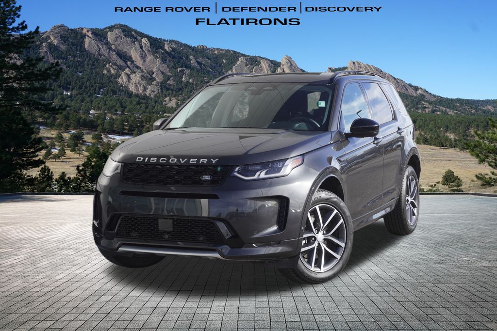 2025 Land Rover Discovery Sport S's photo