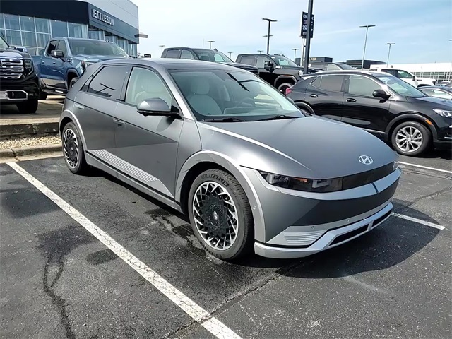 Used 2022 Hyundai IONIQ 5 Limited with VIN KM8KRDAF5NU081937 for sale in Hodgkins, IL