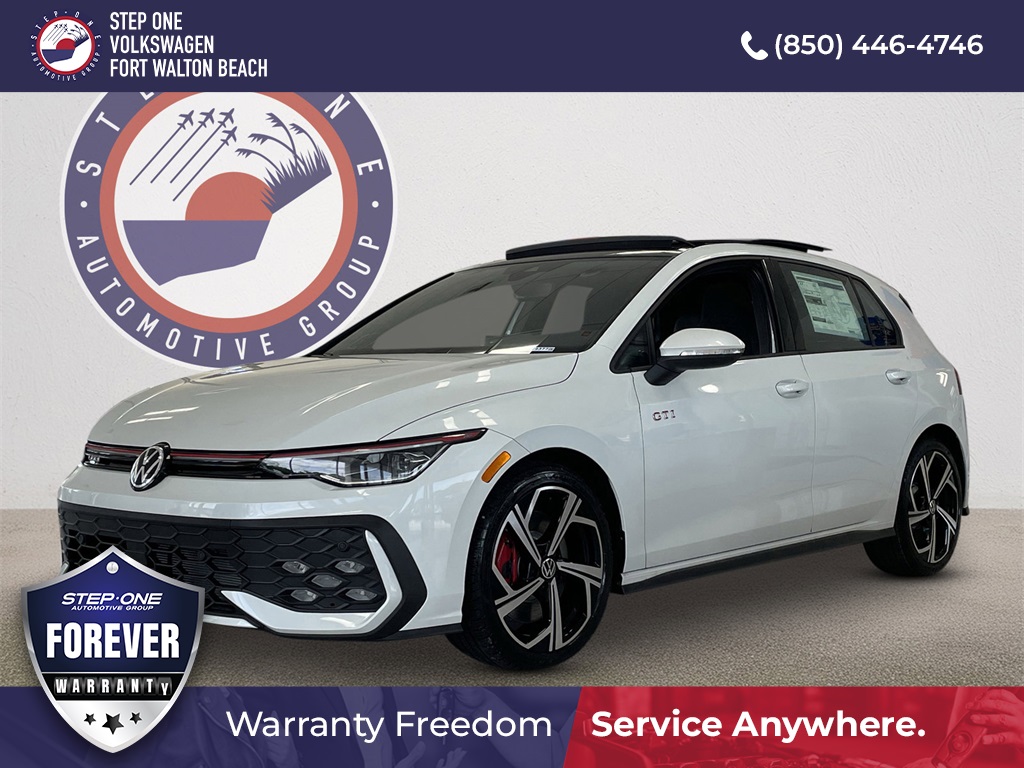 2025 Volkswagen Golf GTI SE's photo